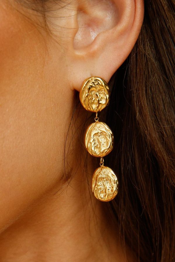 Toperth 18K Gold Textured Dangle Earrings